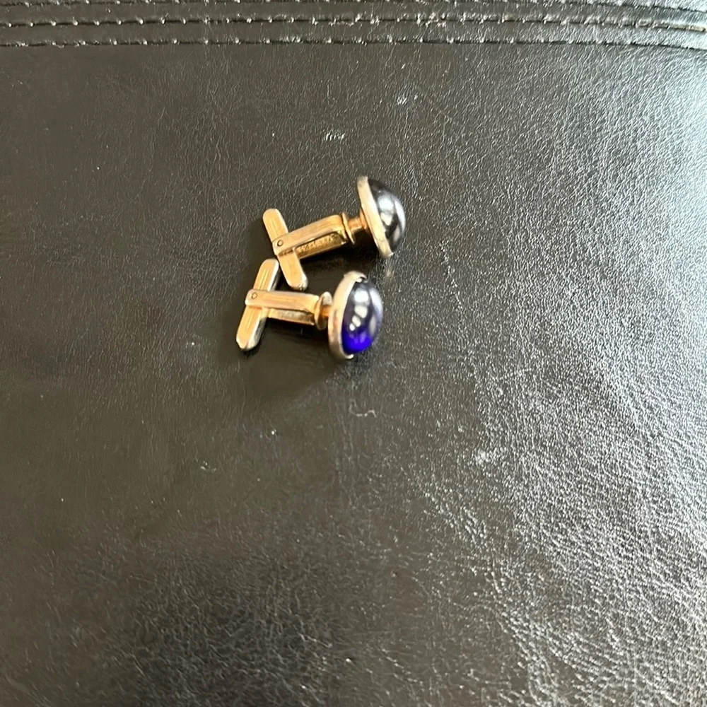 Vintage dark blue Hickok cuff links​